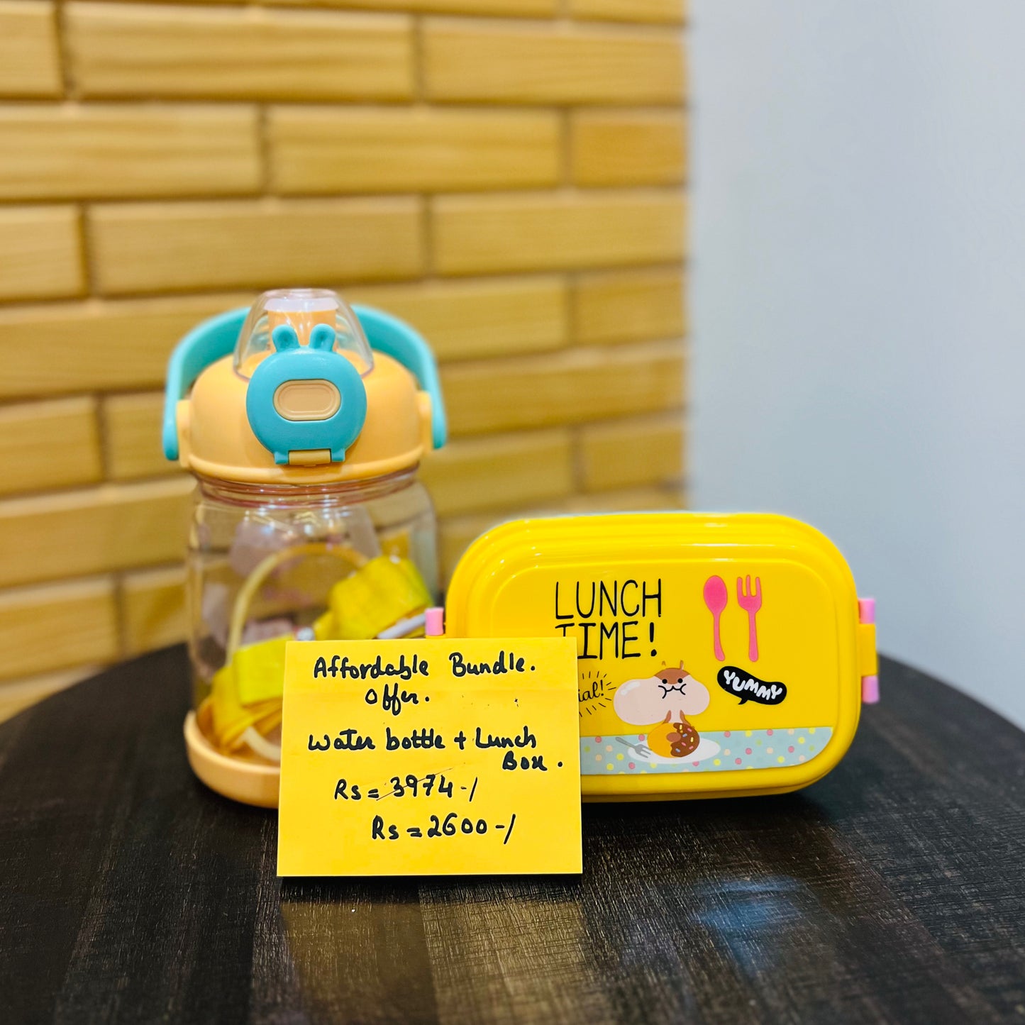 Waterbottle + Lunch Box